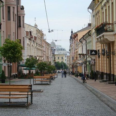 Two-bedroom on Lesi Ukrainky Lwów Zewnętrze zdjęcie