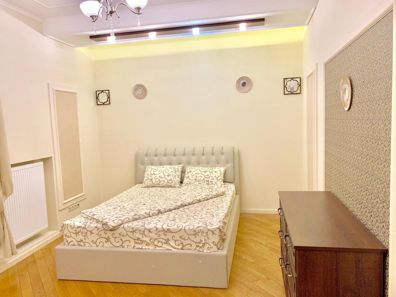 Two-bedroom on Lesi Ukrainky Lwów Zewnętrze zdjęcie