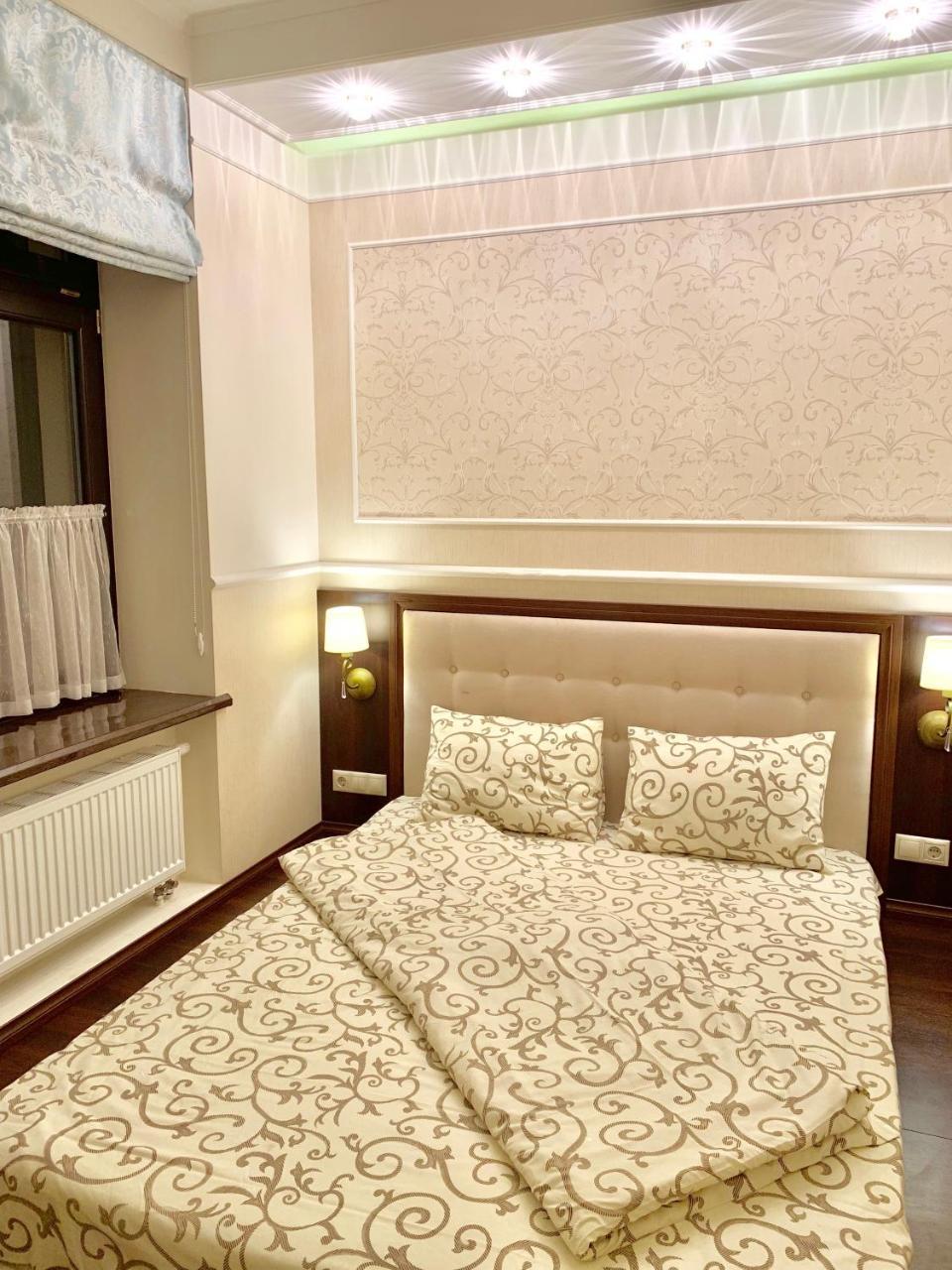 Two-bedroom on Lesi Ukrainky Lwów Zewnętrze zdjęcie